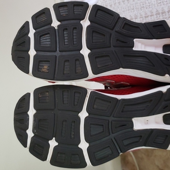 New Balance 680 techride red running sneakers, women's size 6 - Picture 9 of 10